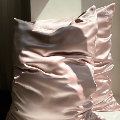 Silk Zippered Pillowcase - Soft Pink