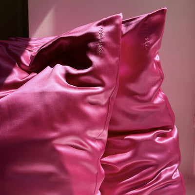 Silk Zippered Pillowcase - Magenta Peony