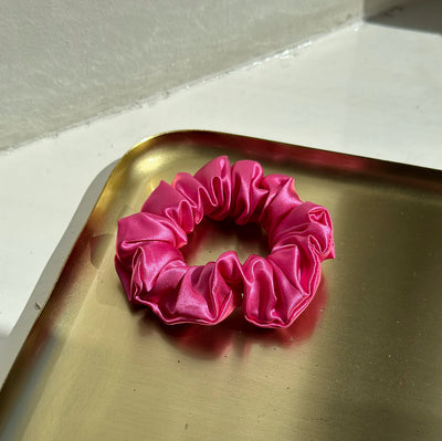 Silk Large Scrunchies - Magenta Peony