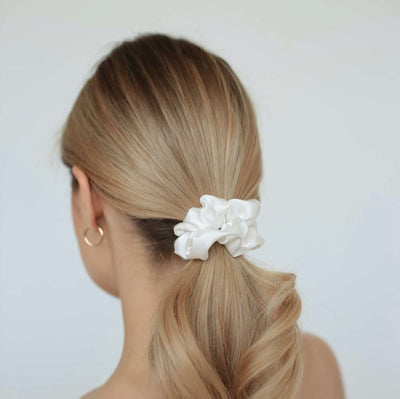 Silk Large Scrunchies - White Lily